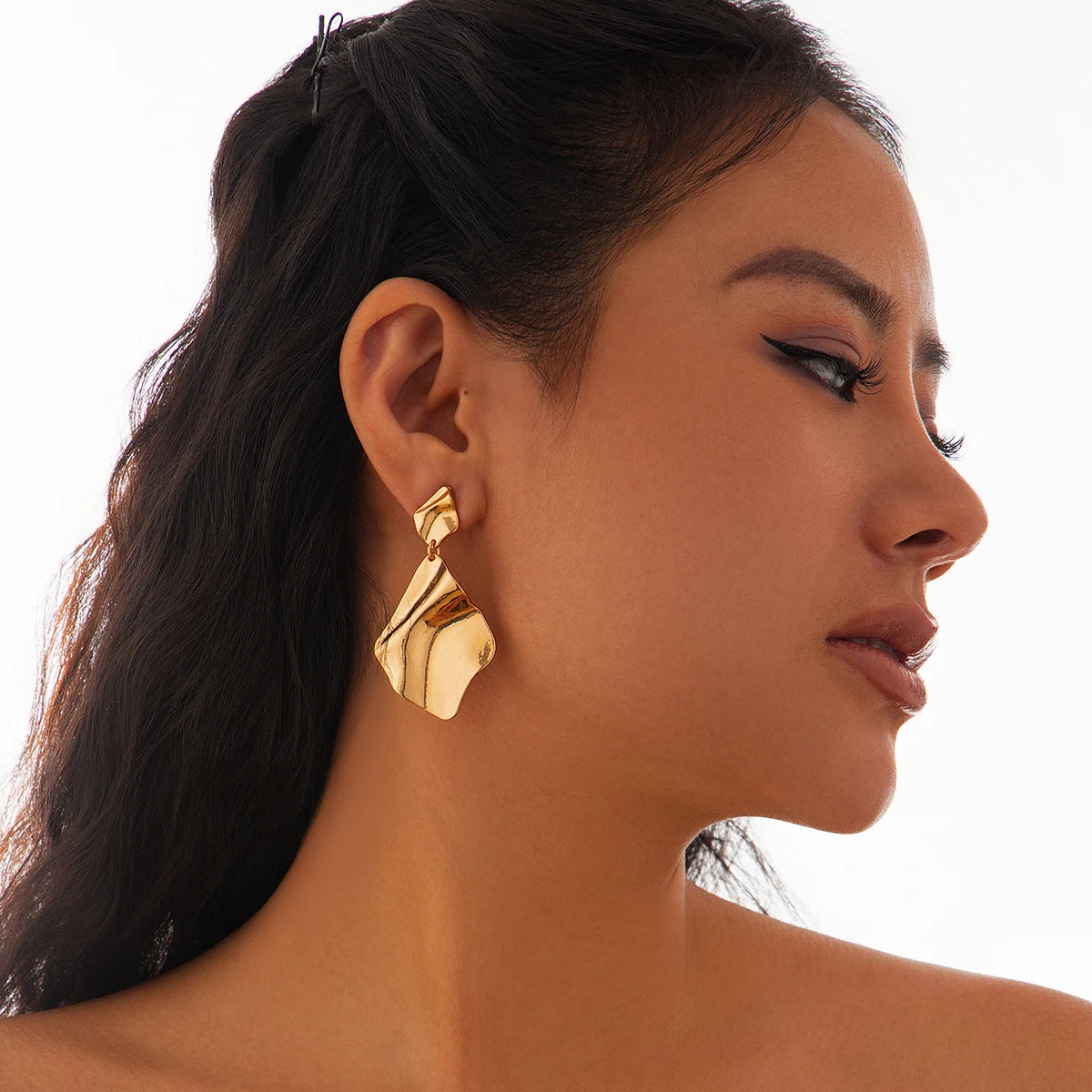 Boucles d’oreilles pendantes plissées vintage