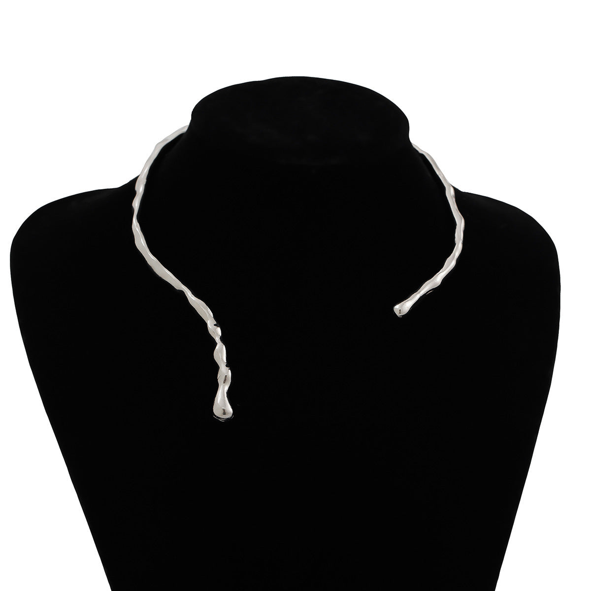 Collier ouvert asymétrique effet Lave