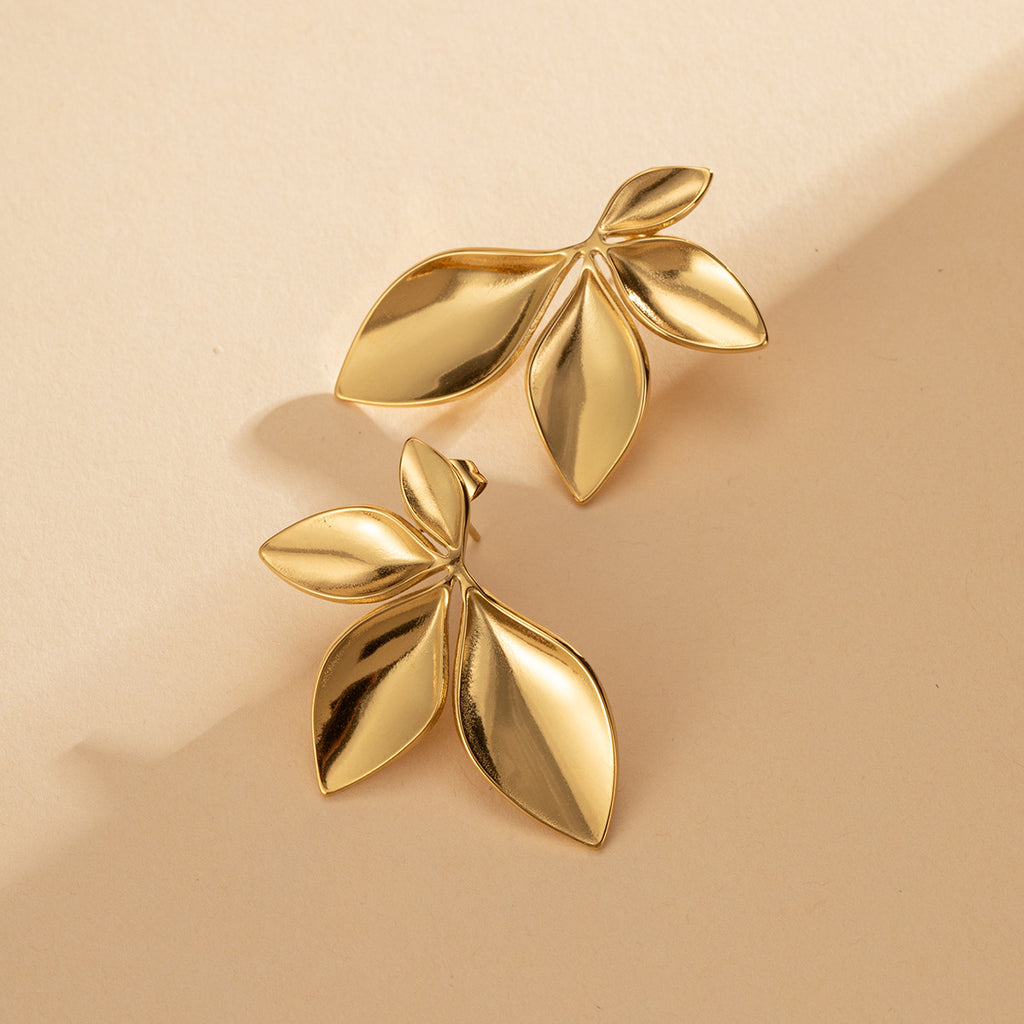 Boucles d’oreilles en Acier Titane  Feuilles élégantes plaquées Or