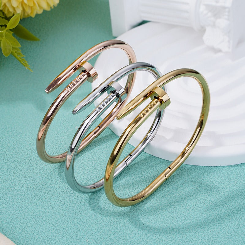 Bracelet Nail en Acier Titane