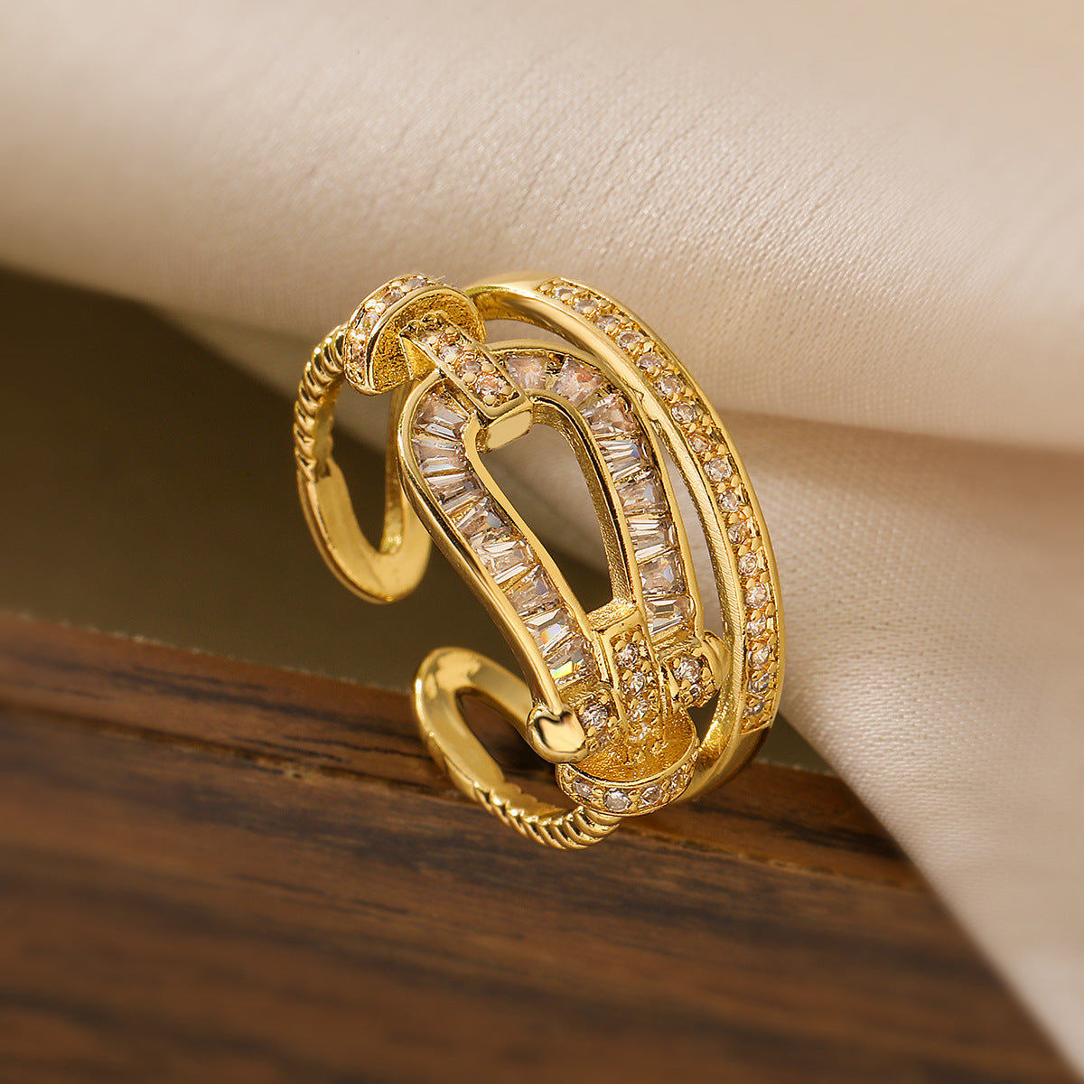 Bague de luxe Design géométrique ajustable